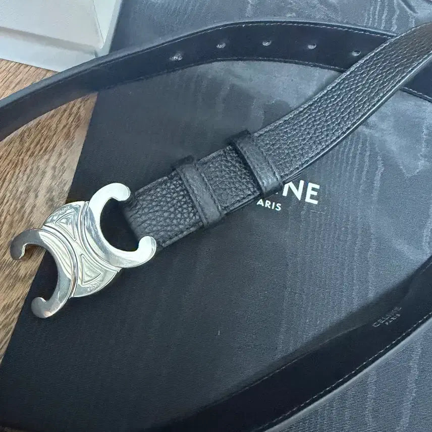 [BUNJANG] Celine Triomphe Belt 90 / 셀린느 트리온프 벨트
