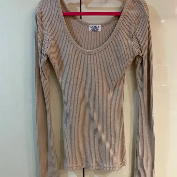 [BUNJANG] Munro Beige Ribbed Long Sleeve T-shirt / 먼로 베이지 골지 긴팔 티셔츠