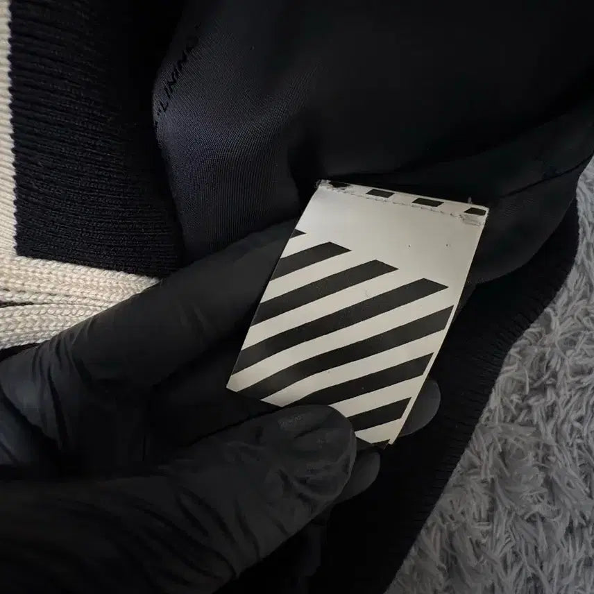 [BUNJANG] Off-White Angora Cardigan / 오프화이트 앙고라 가디건