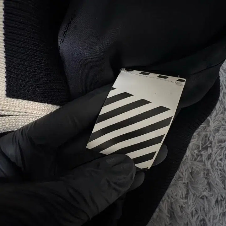 [BUNJANG] Off-White Angora Cardigan / 오프화이트 앙고라 가디건