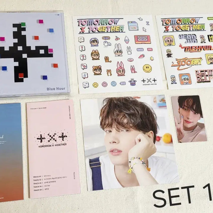 [BUNJANG] TXT Blue Hour R Version + Huening Kai Photocard Bundle Set / TXT 투바투 553 블루아워 Blue Hour 앨범 휴닝카이 풀셋