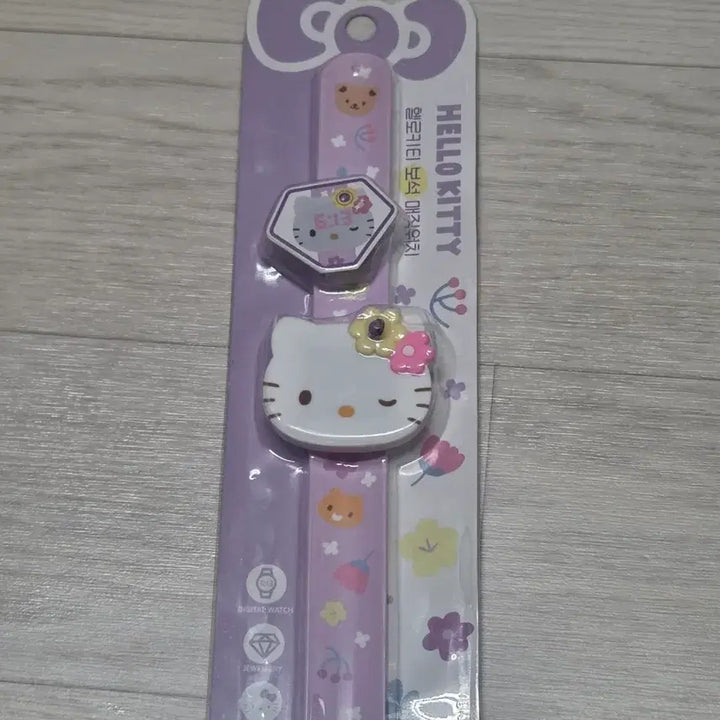[BUNJANG] Hello Kitty Magic Watch Digital LED Watch / [새제품]헬로키티 보석 매직워치(디지털 LED 시계)
