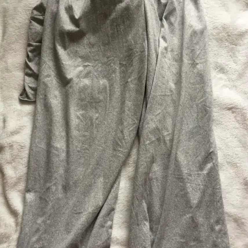[BUNJANG] Gray Cami Top and Pants Pajama Set / 회색 캡나시+바지 여성 잠옷 세트