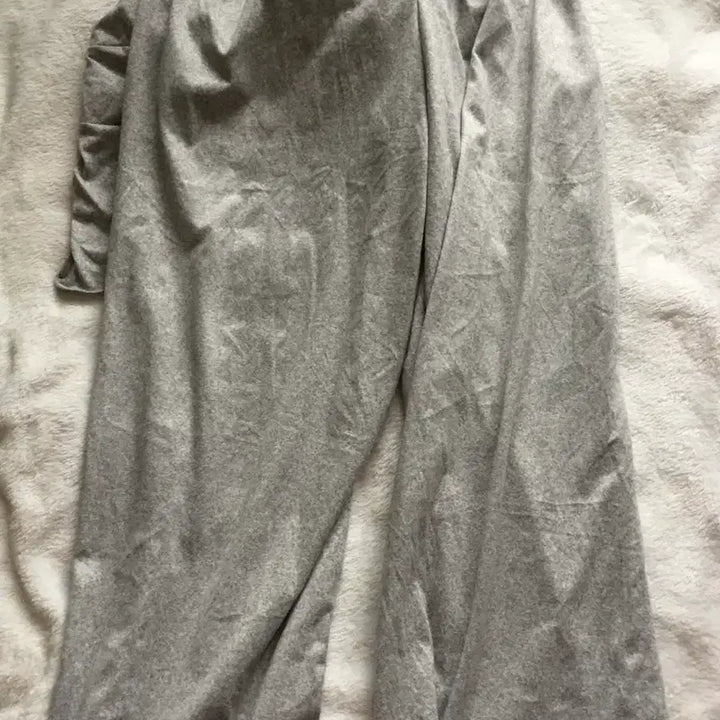 [BUNJANG] Gray Cami Top and Pants Pajama Set / 회색 캡나시+바지 여성 잠옷 세트