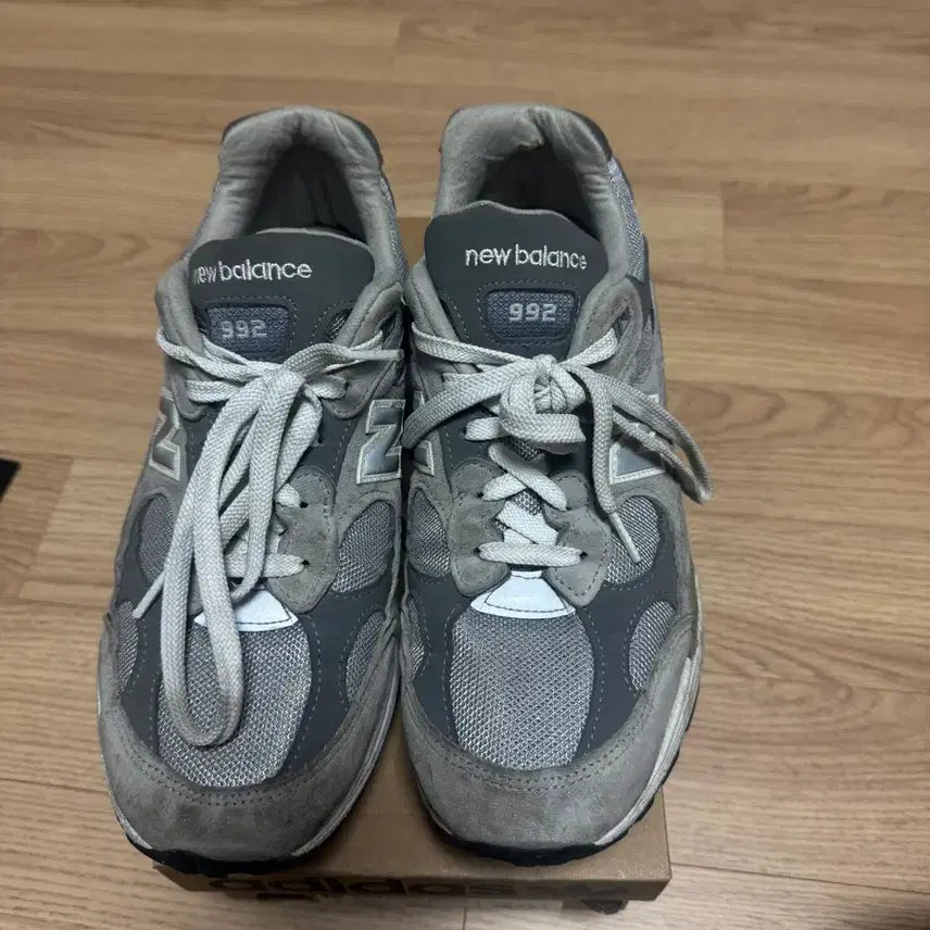 [BUNJANG] New Balance 992 Gray Sneakers / 뉴발란스 992 그레이 270 구형