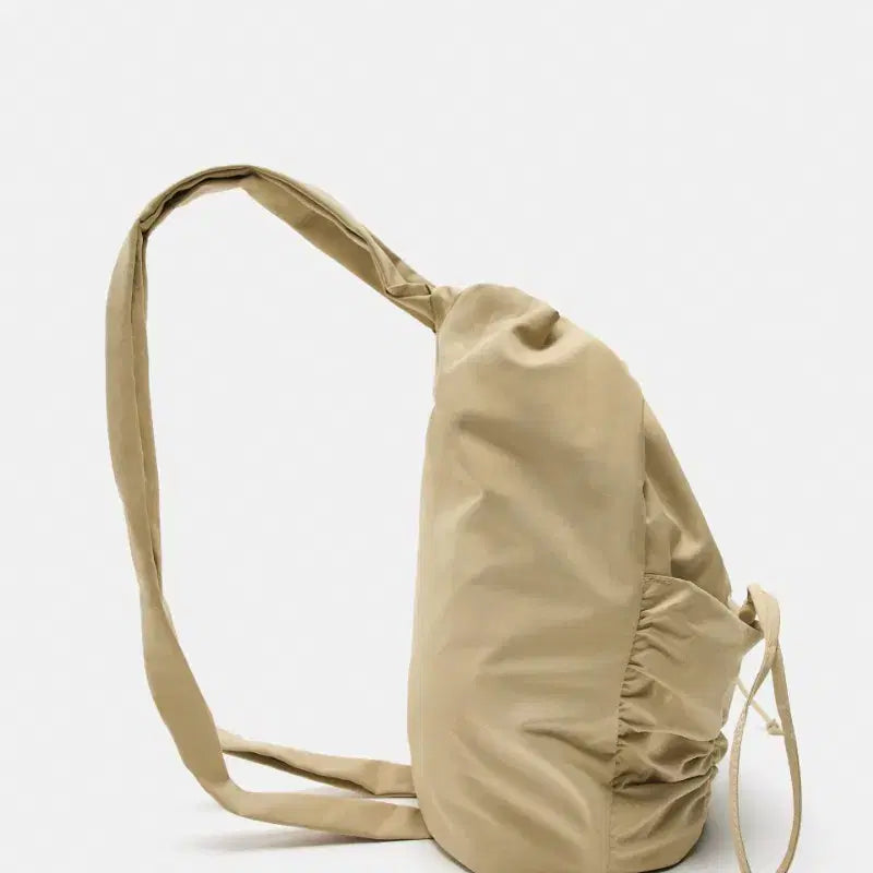 [BUNJANG] ZARA Shirred Fabric Backpack / 자라 셔링 패브릭 백팩 새상품