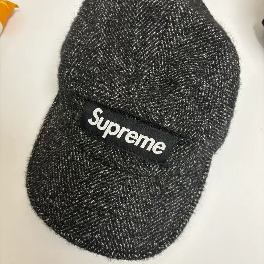 [BUNJANG] Supreme Loro Piana Herringbone Camp Cap / 슈프림 로로피아나 헤링본 캠프캡