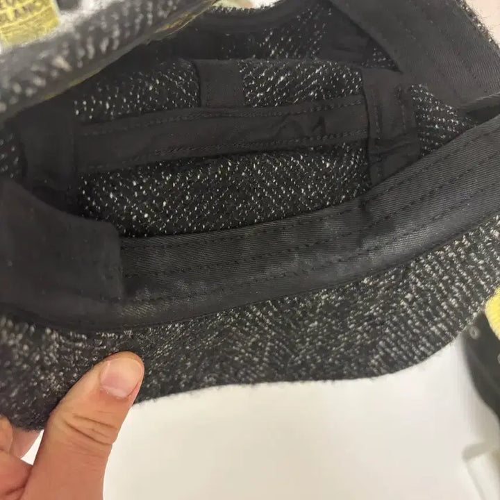 [BUNJANG] Supreme Loro Piana Herringbone Camp Cap / 슈프림 로로피아나 헤링본 캠프캡