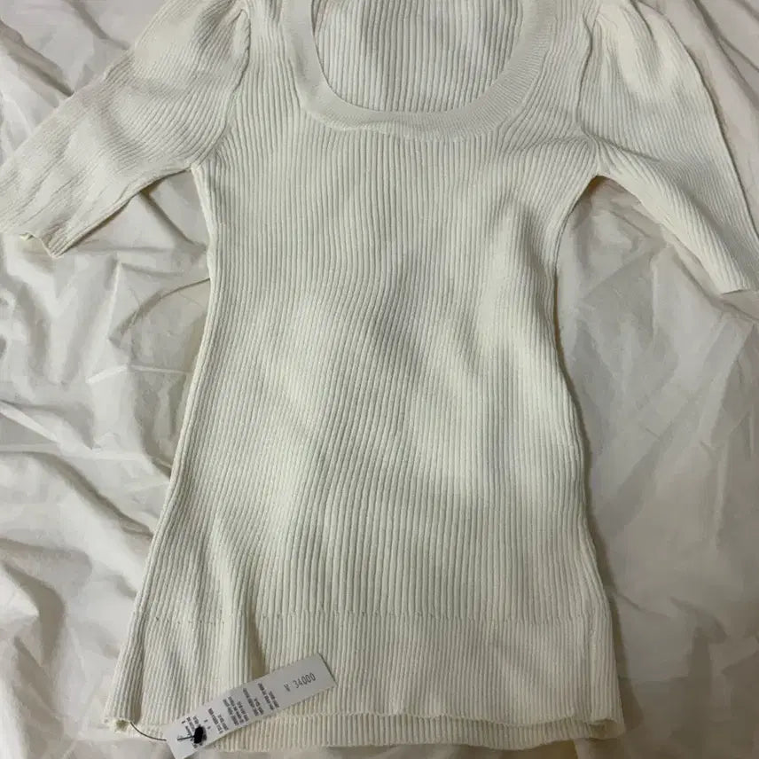 [BUNJANG] Ivory Ribbed Knit Top / 5부 아이보리 골지 니트 새상품 팝니다