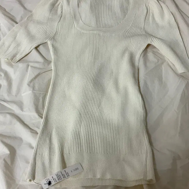 [BUNJANG] Ivory Ribbed Knit Top / 5부 아이보리 골지 니트 새상품 팝니다