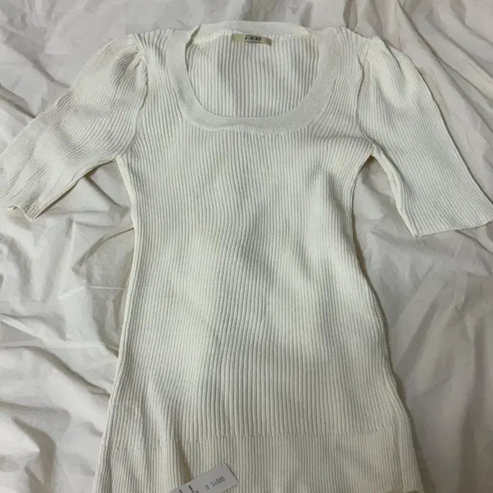 [BUNJANG] Ivory Ribbed Knit Top / 5부 아이보리 골지 니트 새상품 팝니다