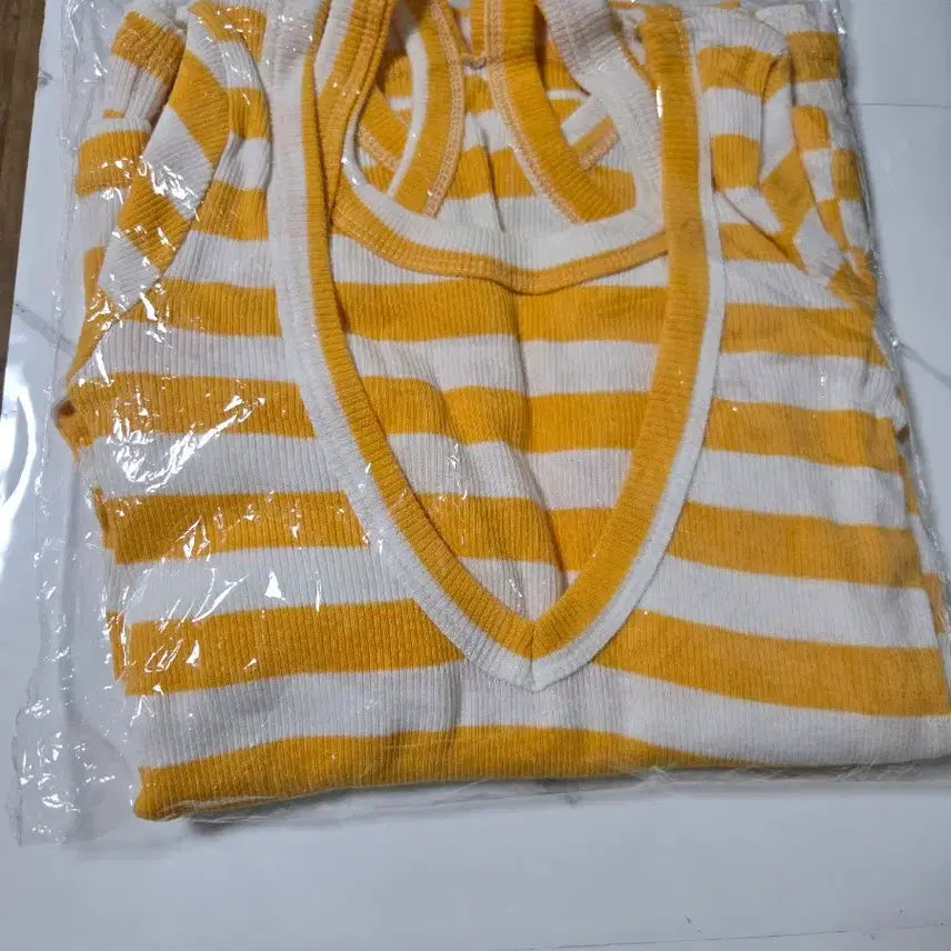 [BUNJANG] Striped Tank Top and T-shirt Set / 옐로우+ 화이트배색 단가라 나시+ 티셔츠세트