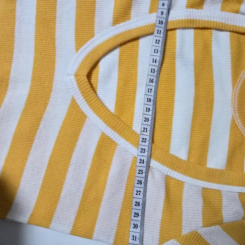 [BUNJANG] Striped Tank Top and T-shirt Set / 옐로우+ 화이트배색 단가라 나시+ 티셔츠세트