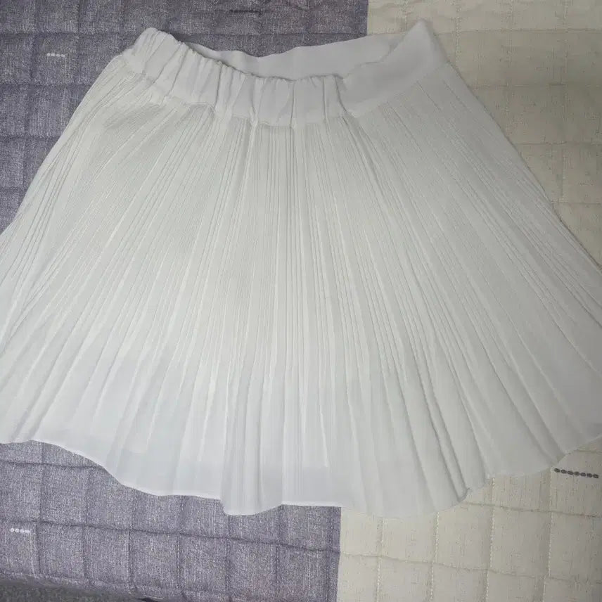 [BUNJANG] White Pleated Skirt Shorts / 화이트 플리츠 스커트 반바지 치마바지