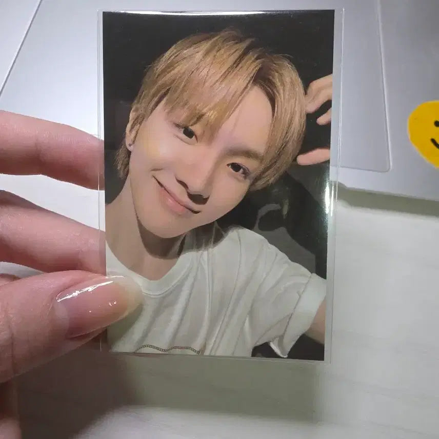 [BUNJANG] Boynextdoor EUNHUI Holiday Photocard Holder / 쁘넥도 운아기 홀리데이 포카홀더+5만원 포카