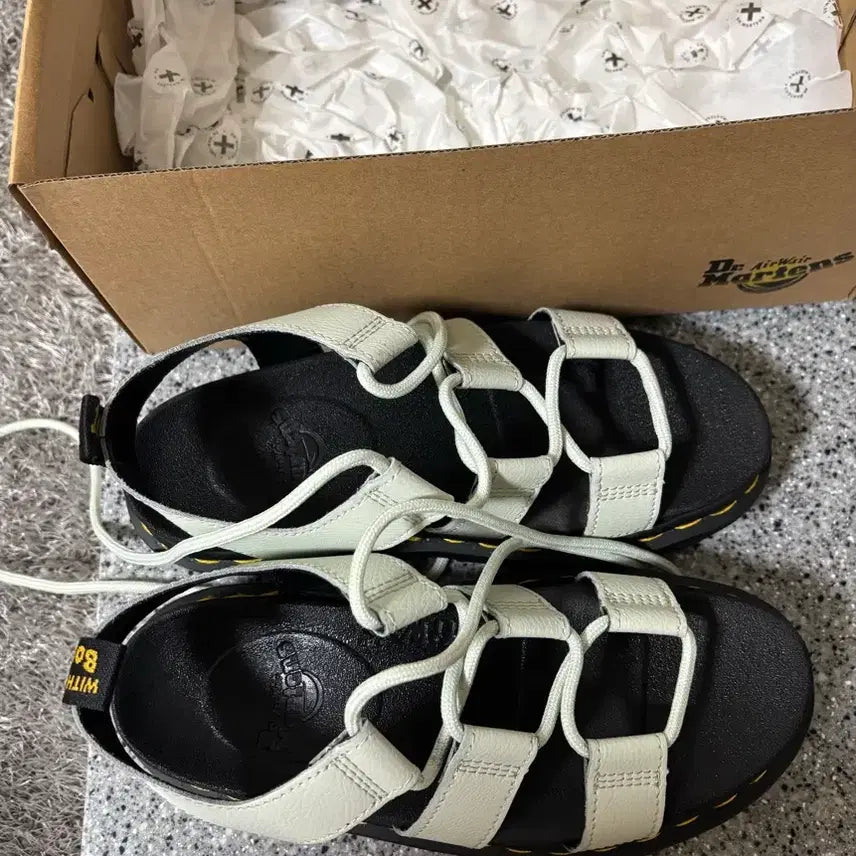 [BUNJANG] Dr. Martens Natilla Mint Color Boots / 닥터마틴 나틸라 (민트컬러) 공홈정품 풀박스 UK3