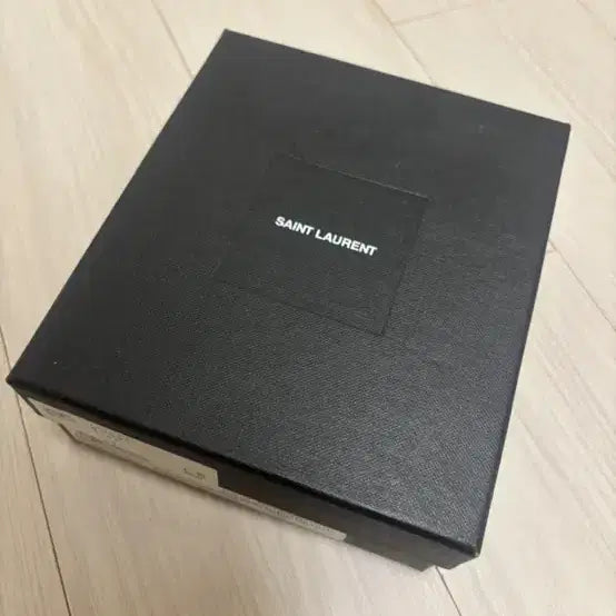 [BUNJANG] Saint Laurent Matelassé Card Wallet / 생로랑 마틀라세 카드지갑