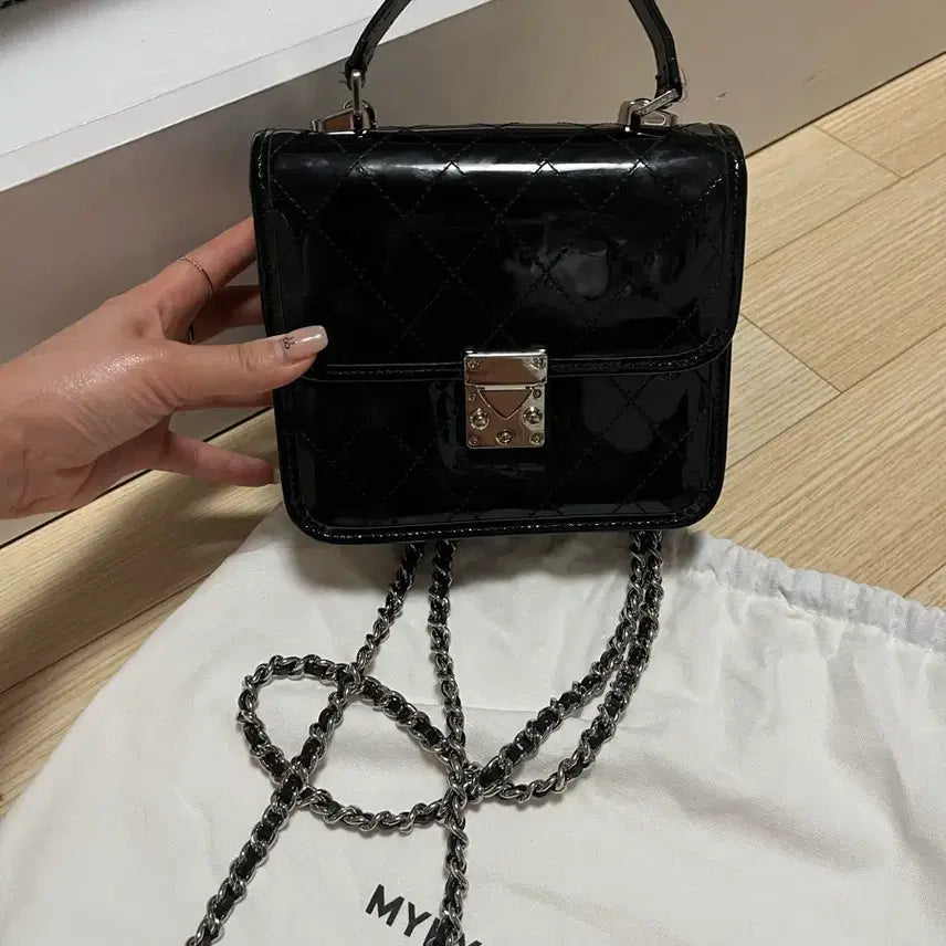 [SOLD OUT] 마이아이코 소피아백 은장 스몰 1회착용 더스트만