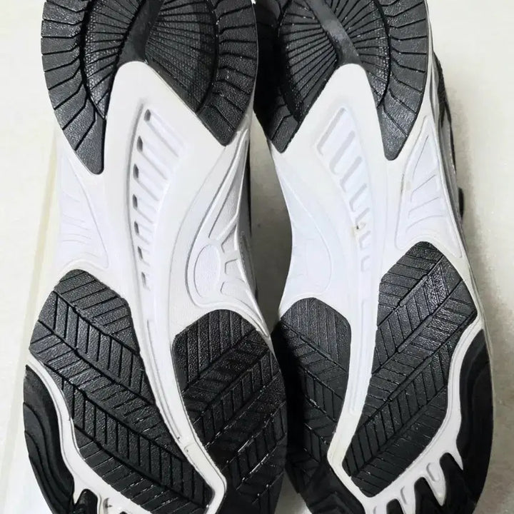 [BUNJANG] Treksta Leisure Time Spring/Summer Lightweight Hiking Shoes Men&