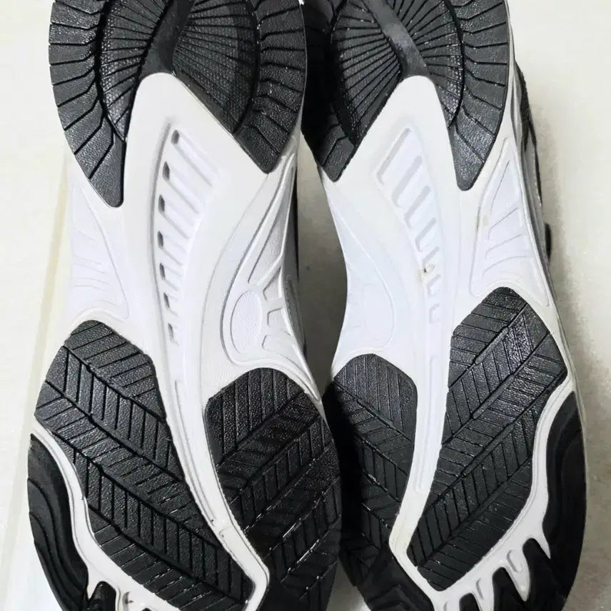 [BUNJANG] Treksta Leisure Time Spring/Summer Lightweight Hiking Shoes Men&