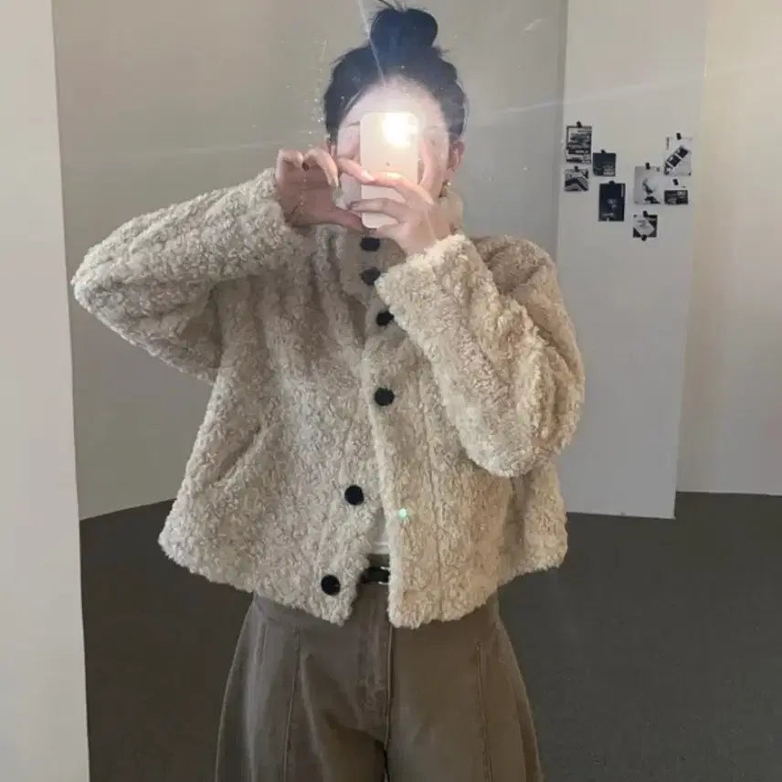 [BUNJANG] VIVITWOUM Two-Way Quilted Boucle Jacket - Light Beige / 비비투몽 투웨이 누빔 뽀글이 자켓 연베이지