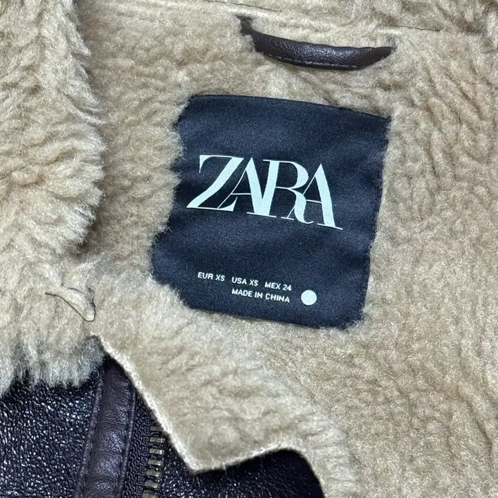 [BUNJANG] ZARA Oversized Cropped Mustang Jacket / 자라 오버핏 크롭 무스탕