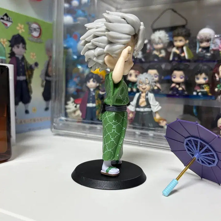 [BUNJANG] Demon Slayer Sanemi Figure with Umbrella / 귀멸의칼날 장마 사네미 (강아지X)