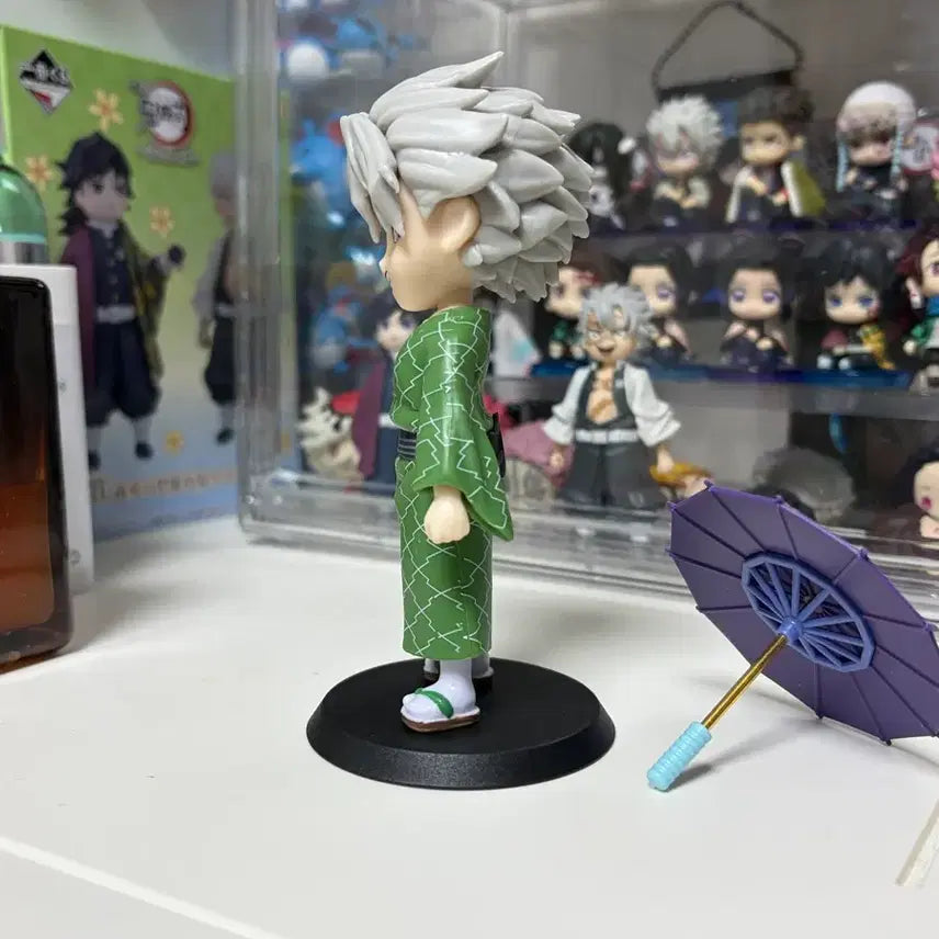 [BUNJANG] Demon Slayer Sanemi Figure with Umbrella / 귀멸의칼날 장마 사네미 (강아지X)