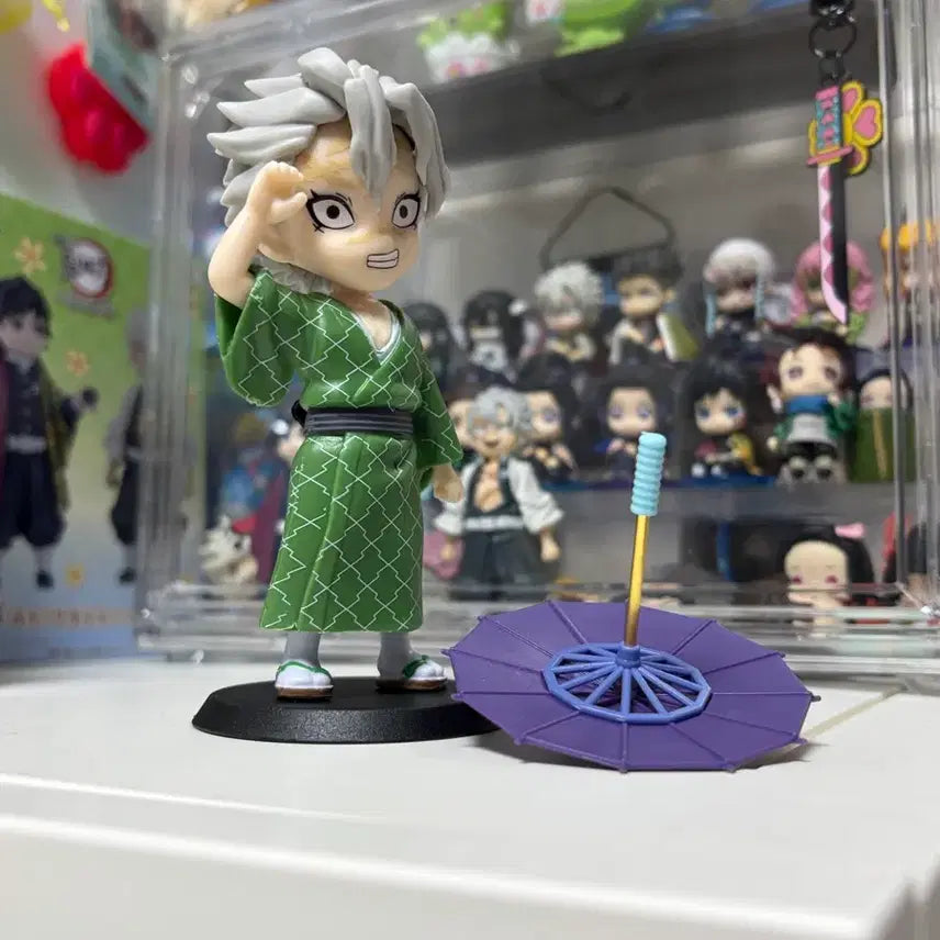 [BUNJANG] Demon Slayer Sanemi Figure with Umbrella / 귀멸의칼날 장마 사네미 (강아지X)