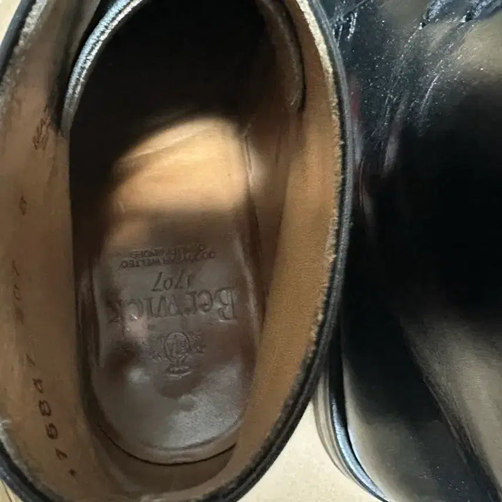 [BUNJANG] Berwick 307 Black Chukka Boots / Berwick 버윅 307 블랙 처카부츠 UK8
