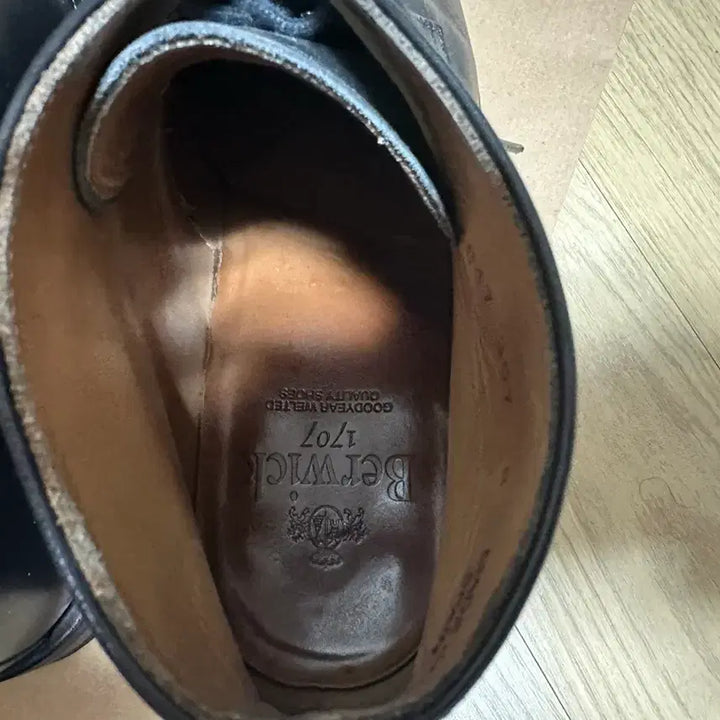 [BUNJANG] Berwick 307 Black Chukka Boots / Berwick 버윅 307 블랙 처카부츠 UK8