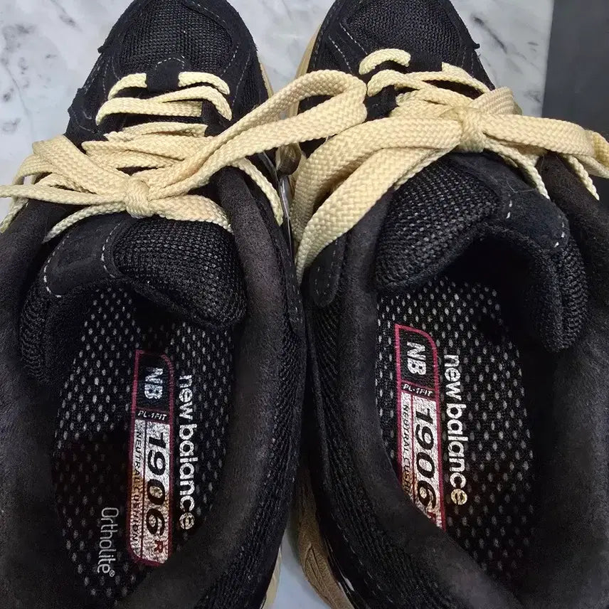 [BUNJANG] New Balance 1906RK Sneakers / 뉴발란스운동화 1906rk 240 판매합니다
