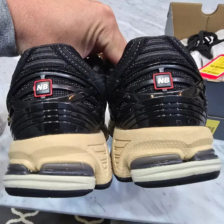 [BUNJANG] New Balance 1906RK Sneakers / 뉴발란스운동화 1906rk 240 판매합니다