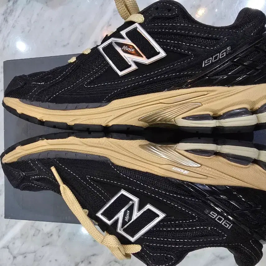 [BUNJANG] New Balance 1906RK Sneakers / 뉴발란스운동화 1906rk 240 판매합니다