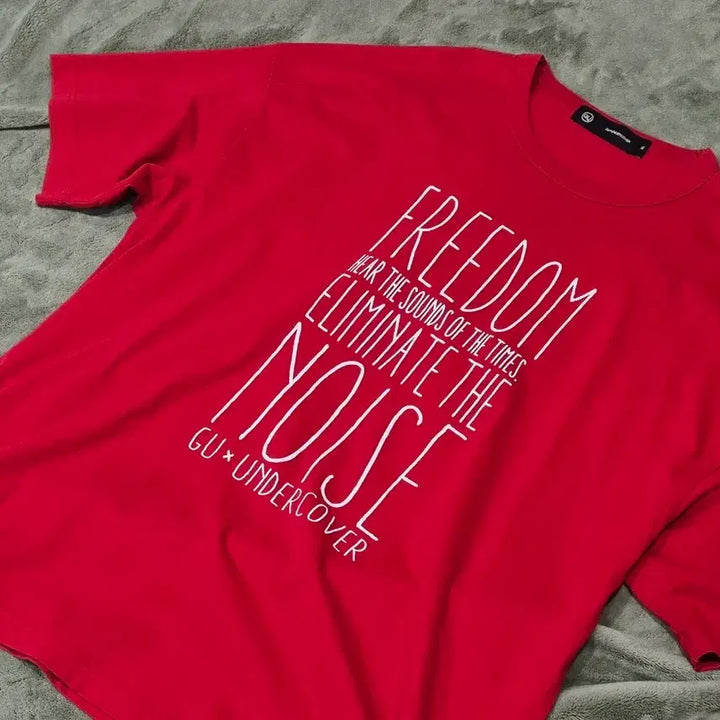 [BUNJANG] GU Undercover Red Printed Short Sleeve T-shirt / GU 언더커버 빨간색 프린팅 반팔티셔츠
