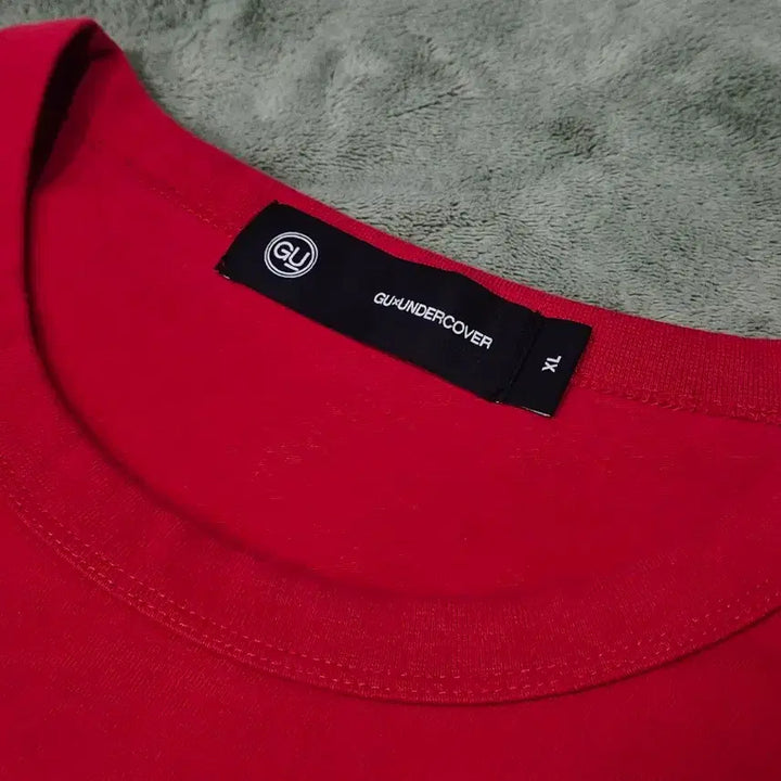 [BUNJANG] GU Undercover Red Printed Short Sleeve T-shirt / GU 언더커버 빨간색 프린팅 반팔티셔츠
