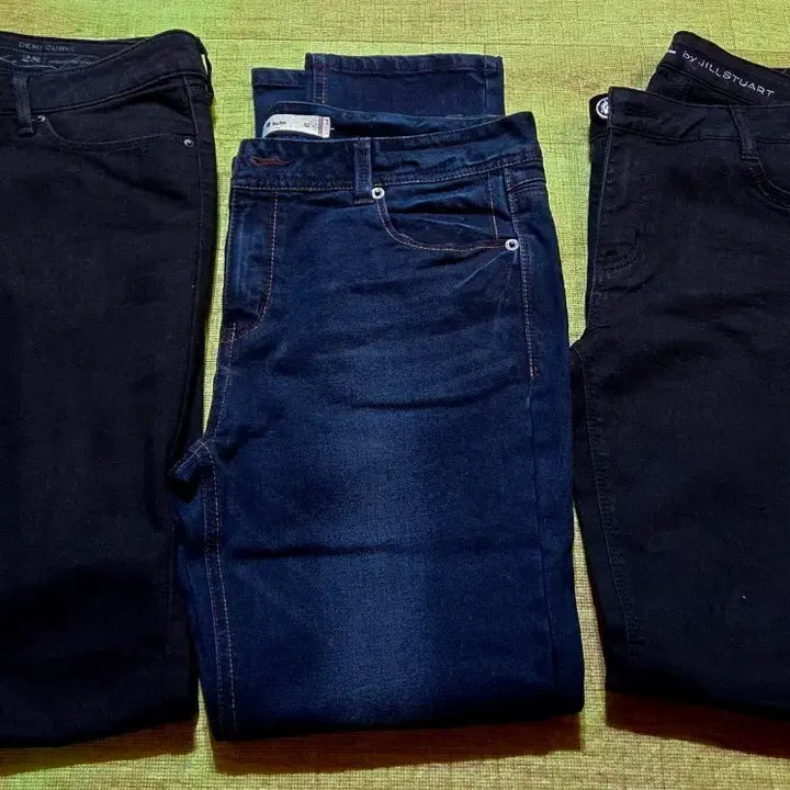 [BUNJANG] Jeans Bundle Set (3 Pairs) / 청바지 3개 세트로 싸게 팔아요