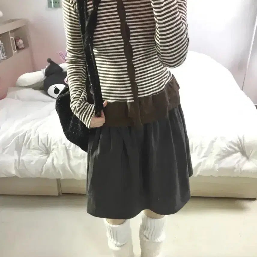 [BUNJANG] Vintage Flare Button Black Midi Skirt / 빈티지 플레어 버튼 블랙 미디스커트