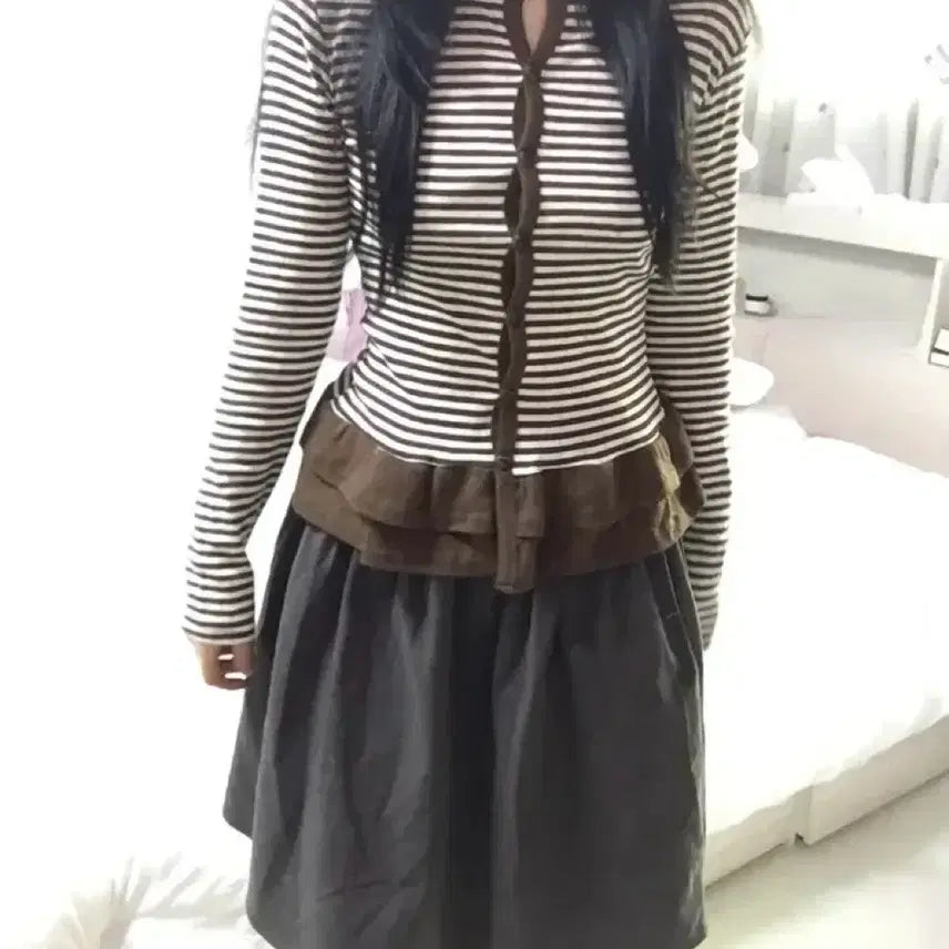 [BUNJANG] Vintage Flare Button Black Midi Skirt / 빈티지 플레어 버튼 블랙 미디스커트