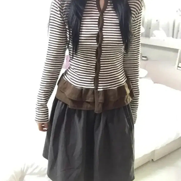 [BUNJANG] Vintage Flare Button Black Midi Skirt / 빈티지 플레어 버튼 블랙 미디스커트