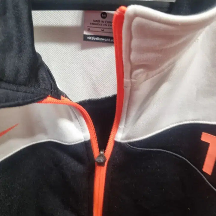 [SOLD OUT] 나이키 T90 DRI-FIT 반팔 집업 M