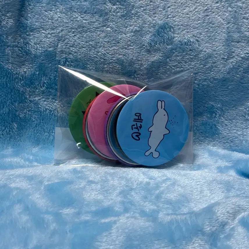 [BUNJANG] PLAVE Ketapo Can Badge Set / 플레이브 케타포 캔뱃지 세트