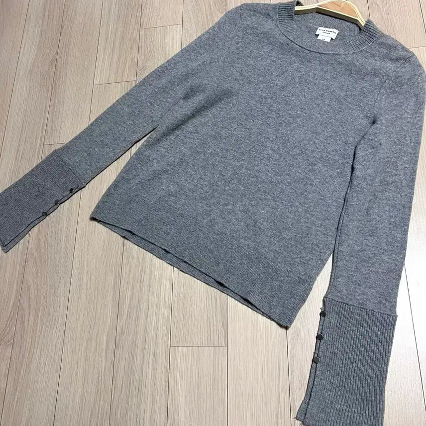 [BUNJANG] Club Monaco Cashmere 100% Slit Button Knit Sweater / 한섬 클럽모나코 캐시미어100% 소매 슬릿 버튼 니트 그레이 회색
