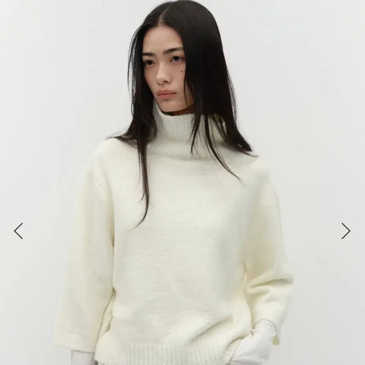 [BUNJANG] Low Tide Boucle Turtleneck Knit Sweater / 로우타이드 부클 터틀넥 니트