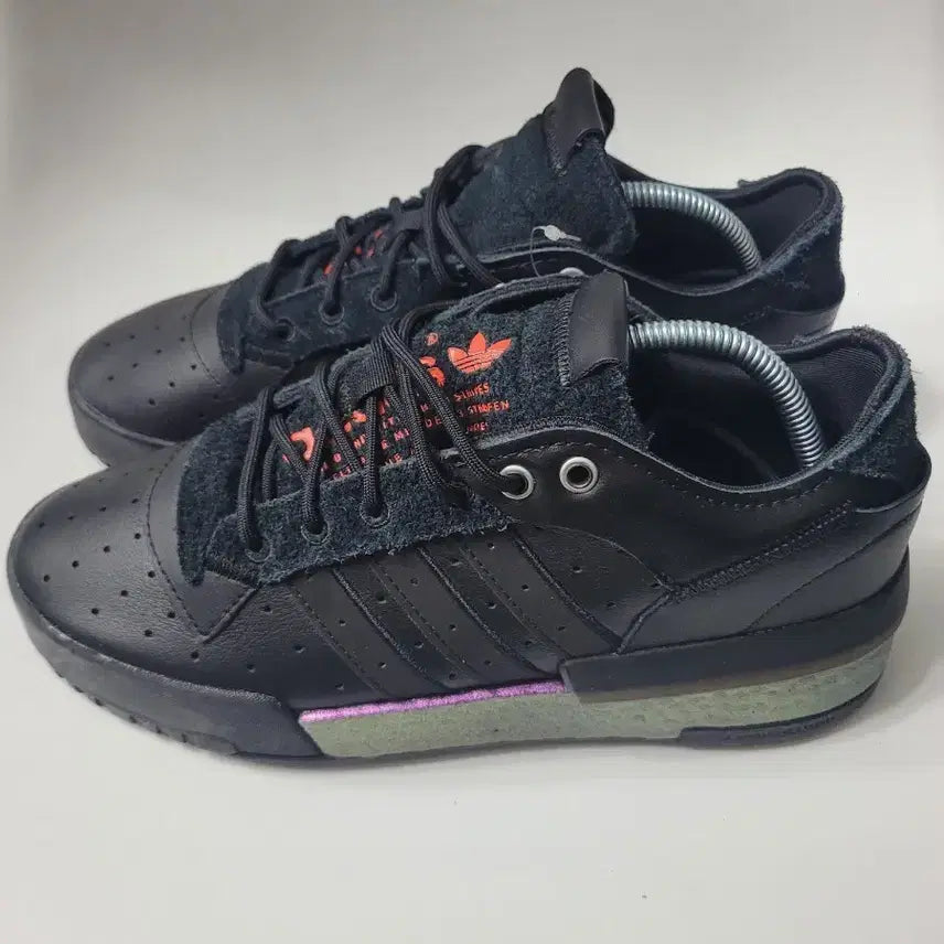 [BUNJANG] Adidas Rivalry Low Black Sneakers / 아디다스 Rivalry 로우 블랙 스니커즈