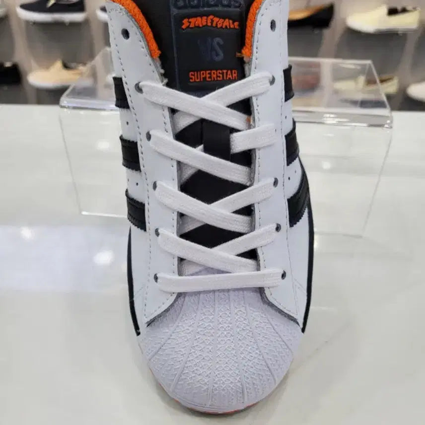 [BUNJANG] Adidas Superstar White Black Orange Sneakers / 새상품 아디다스 슈퍼스타 흰검 오렌지 스니커즈 220사이즈 225가능