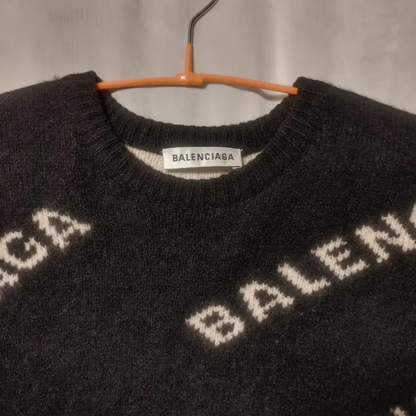 [BUNJANG] Balenciaga Multi Logo Knit Sweater / 발렌시아가 멀티로고 니트 M (국내 여자 55~66 남자 95 M )
