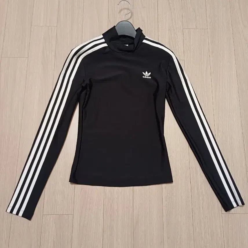 [BUNJANG] Adidas Black Turtleneck Long Sleeve T-shirt / 아디다스 삼선 블랙 목폴라 긴팔 티셔츠 터틀넥 블랙
