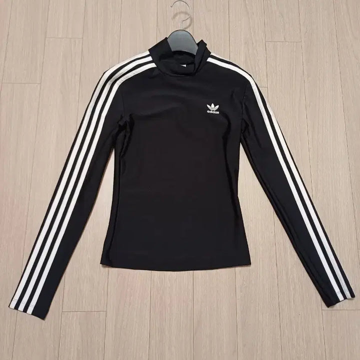 [BUNJANG] Adidas Black Turtleneck Long Sleeve T-shirt / 아디다스 삼선 블랙 목폴라 긴팔 티셔츠 터틀넥 블랙