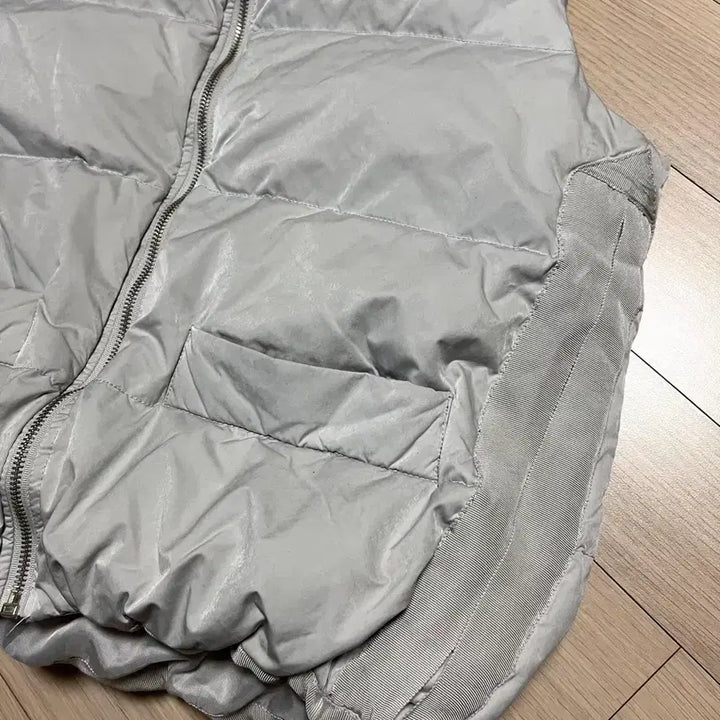 [BUNJANG] JePyeong i-d Goose Down Padded Vest Gray / 제평 아이디 i-d 구스다운 패딩 베스트 조끼 거위털 점퍼 그레이 회색